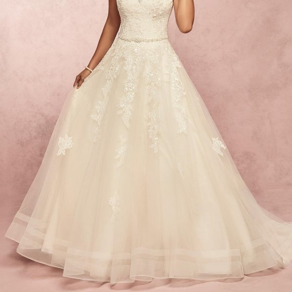 Dress - Picture 7 of 8